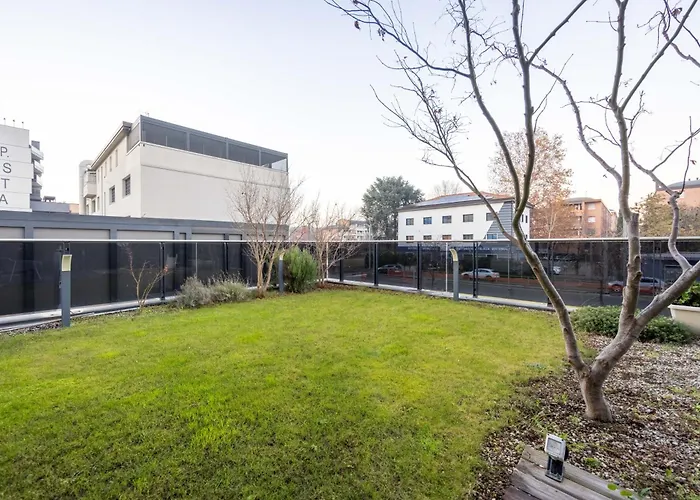 Urban Oasis, By Short Holidays Bologna