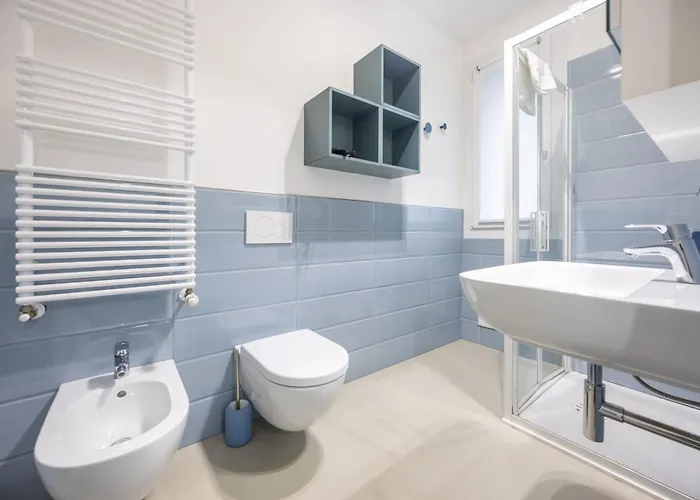 Urban Oasis, By Short Holidays